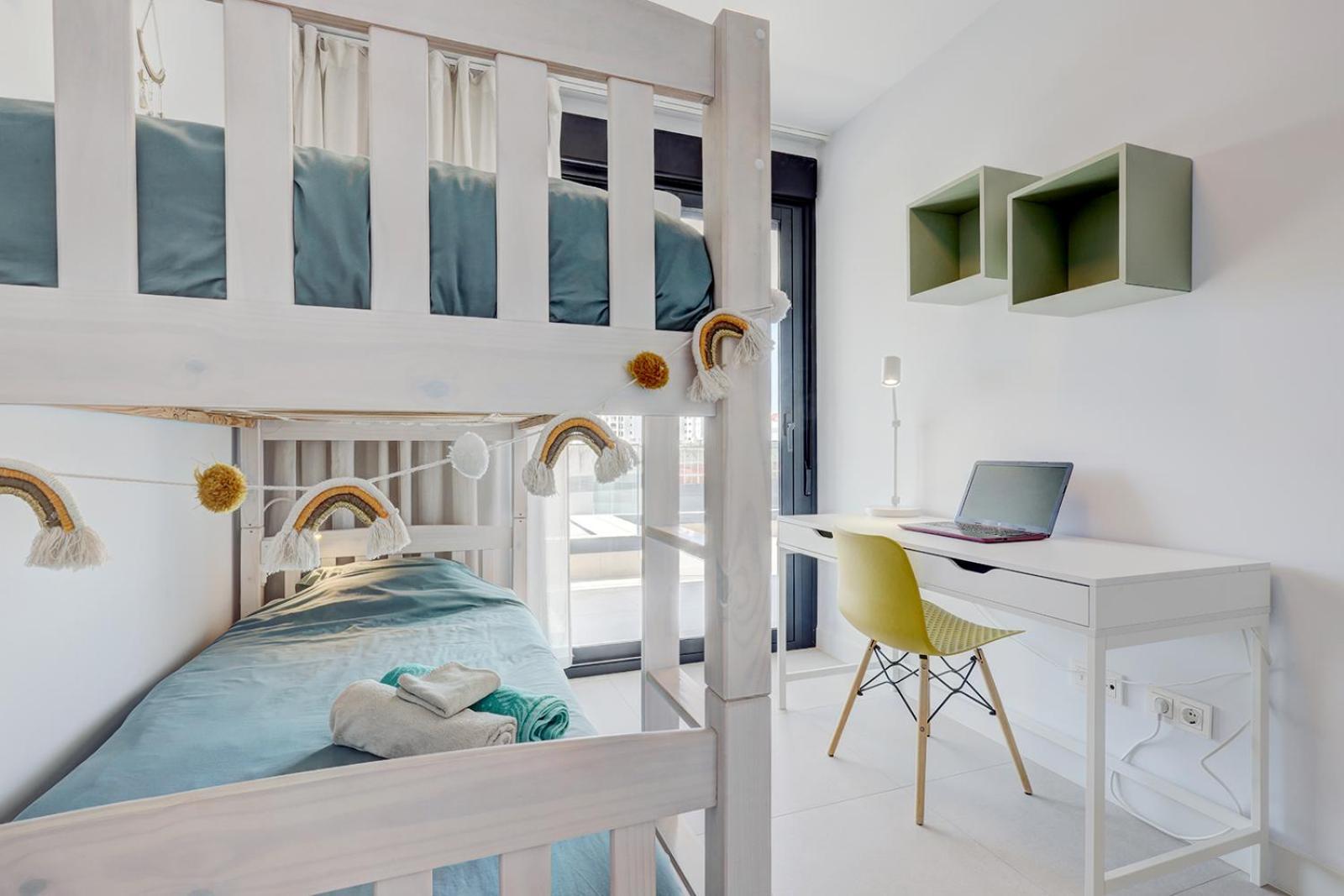 Estepona Place - Spacious Family City Apartment Exterior photo