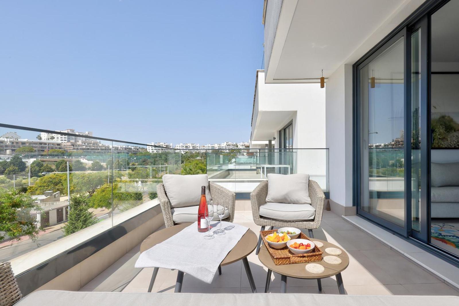 Estepona Place - Spacious Family City Apartment Exterior photo