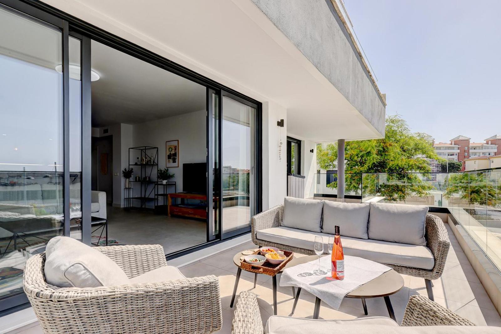 Estepona Place - Spacious Family City Apartment Exterior photo
