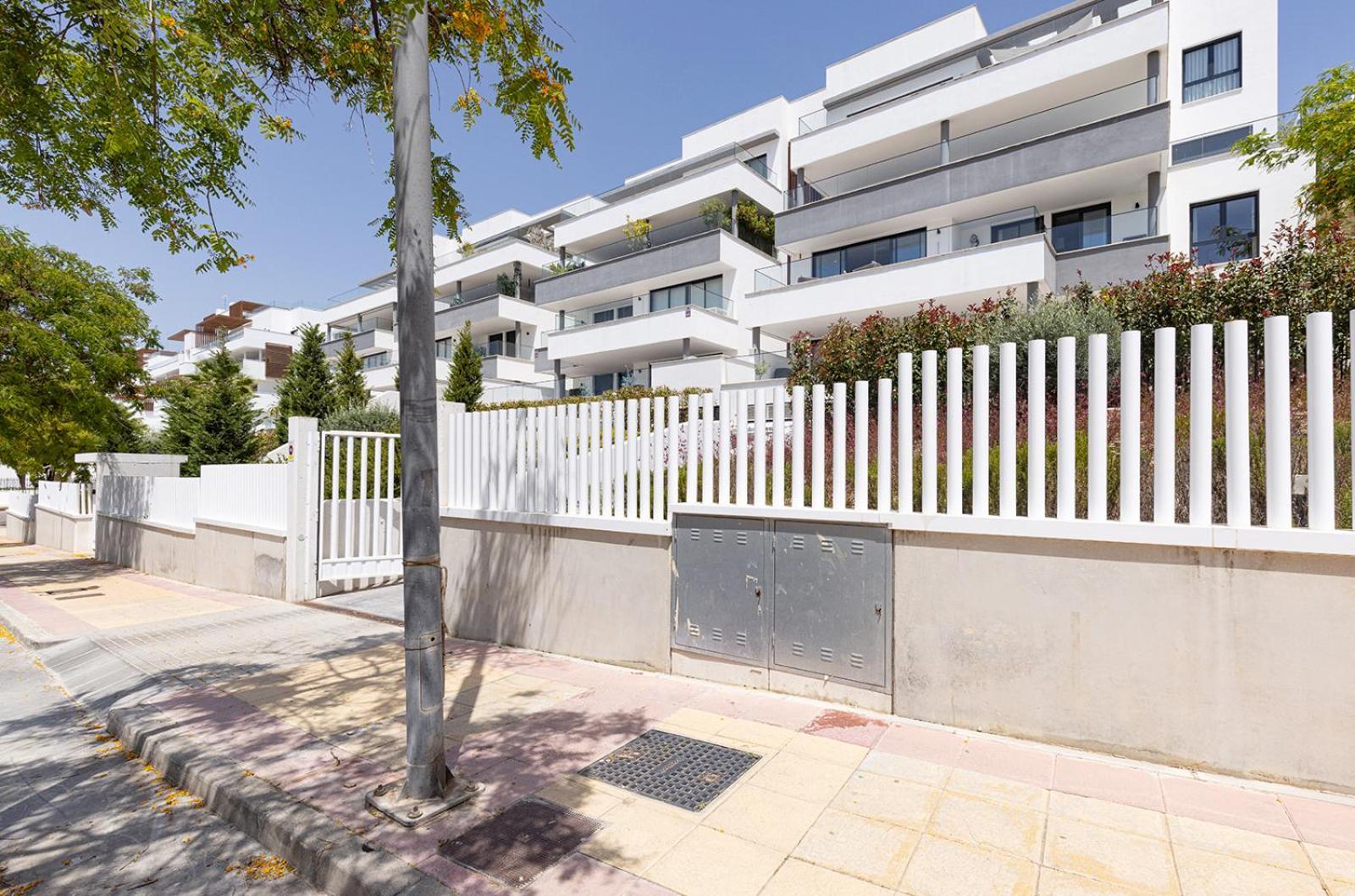 Estepona Place - Spacious Family City Apartment Exterior photo